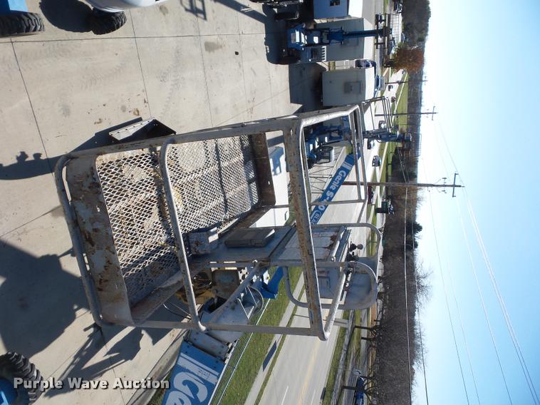 image for item J1594 1998 Genie S60 boom lift