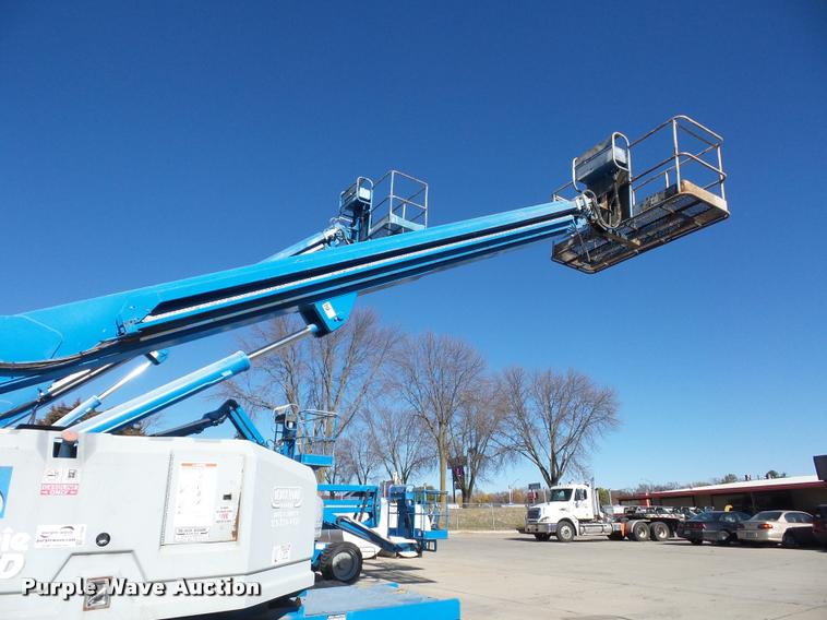 image for item J1594 1998 Genie S60 boom lift