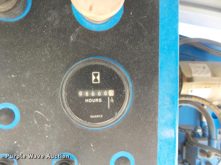 image for item J1594 1998 Genie S60 boom lift