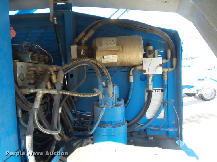 image for item J1594 1998 Genie S60 boom lift
