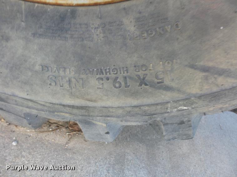 image for item J1595 1998 Genie S60 boom lift