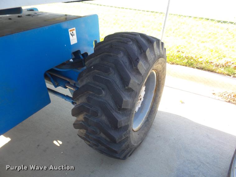 image for item J1595 1998 Genie S60 boom lift