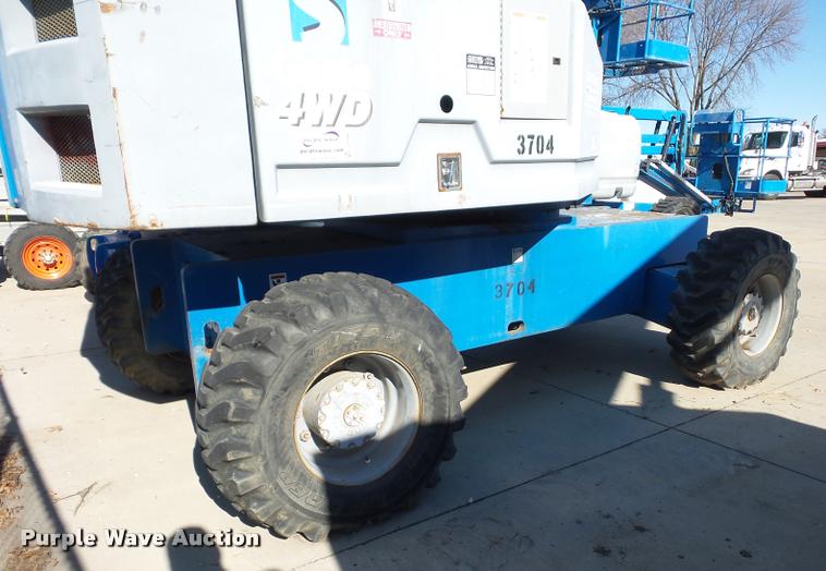 image for item J1595 1998 Genie S60 boom lift
