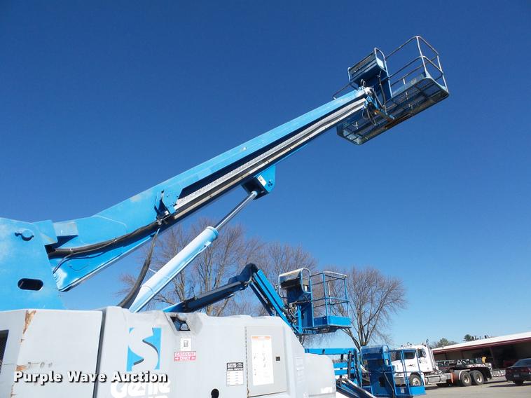 image for item J1595 1998 Genie S60 boom lift