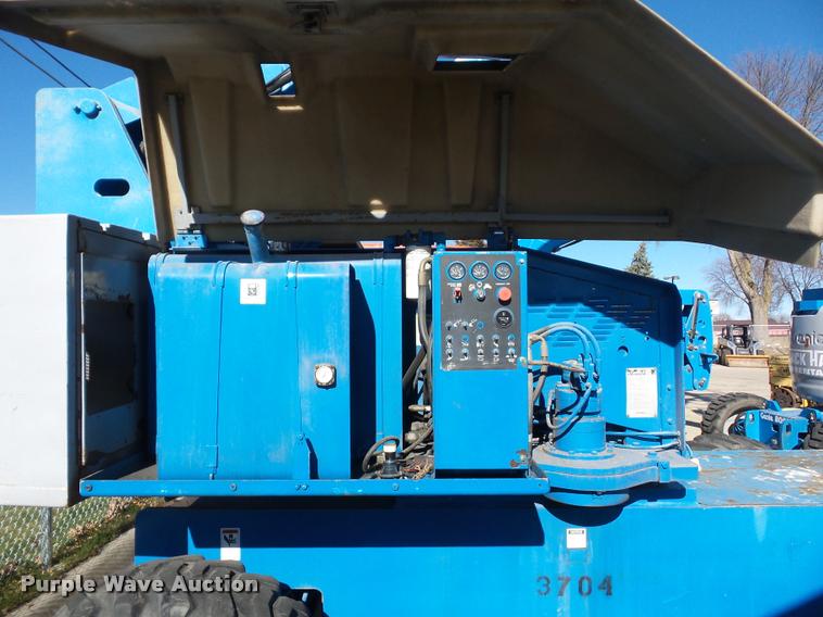image for item J1595 1998 Genie S60 boom lift