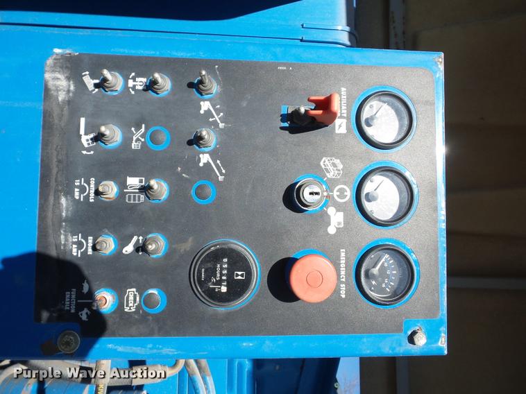 image for item J1595 1998 Genie S60 boom lift