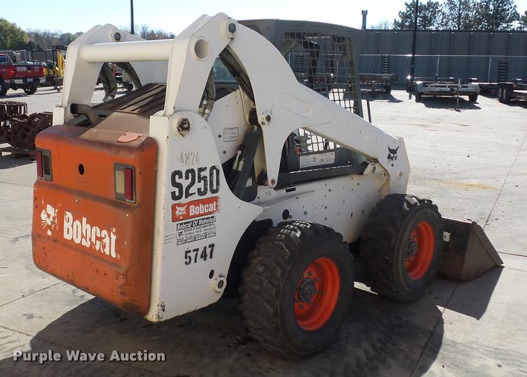 image for item J1601 2008 Bobcat S250 skid steer