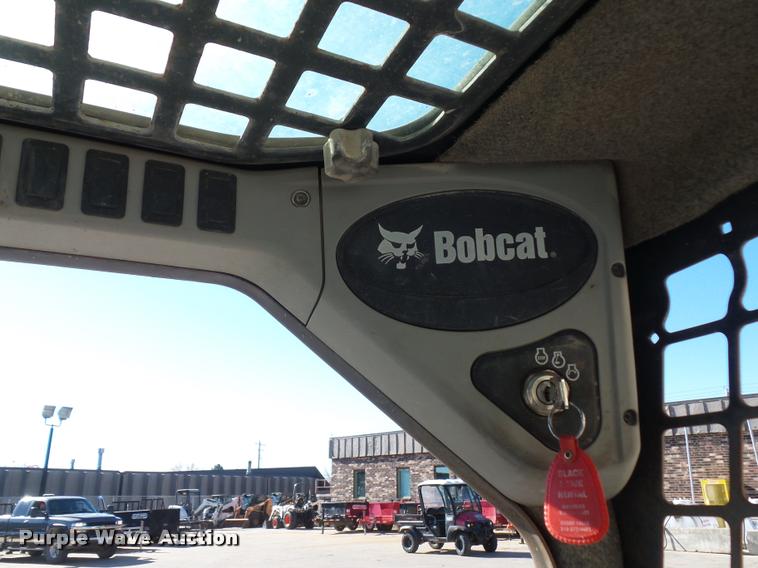 image for item J1601 2008 Bobcat S250 skid steer