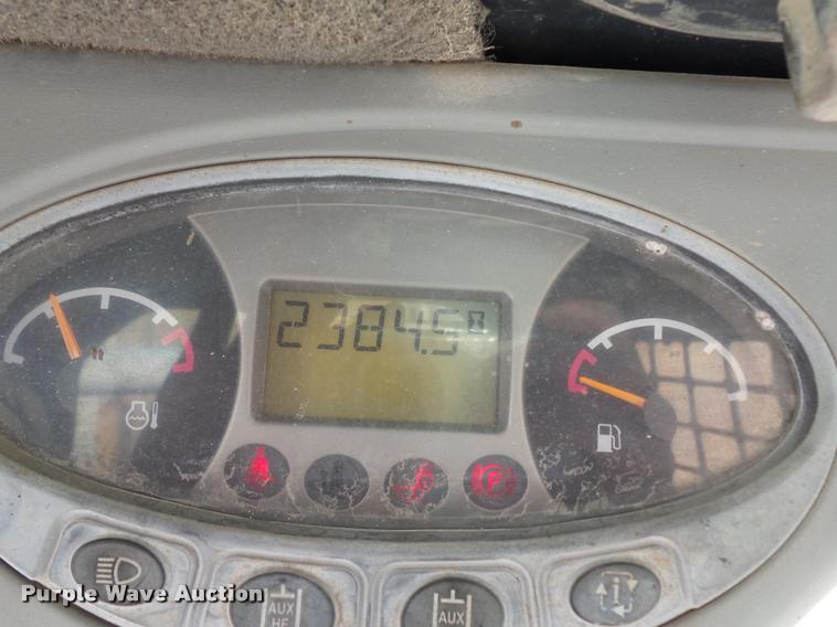 image for item J1601 2008 Bobcat S250 skid steer