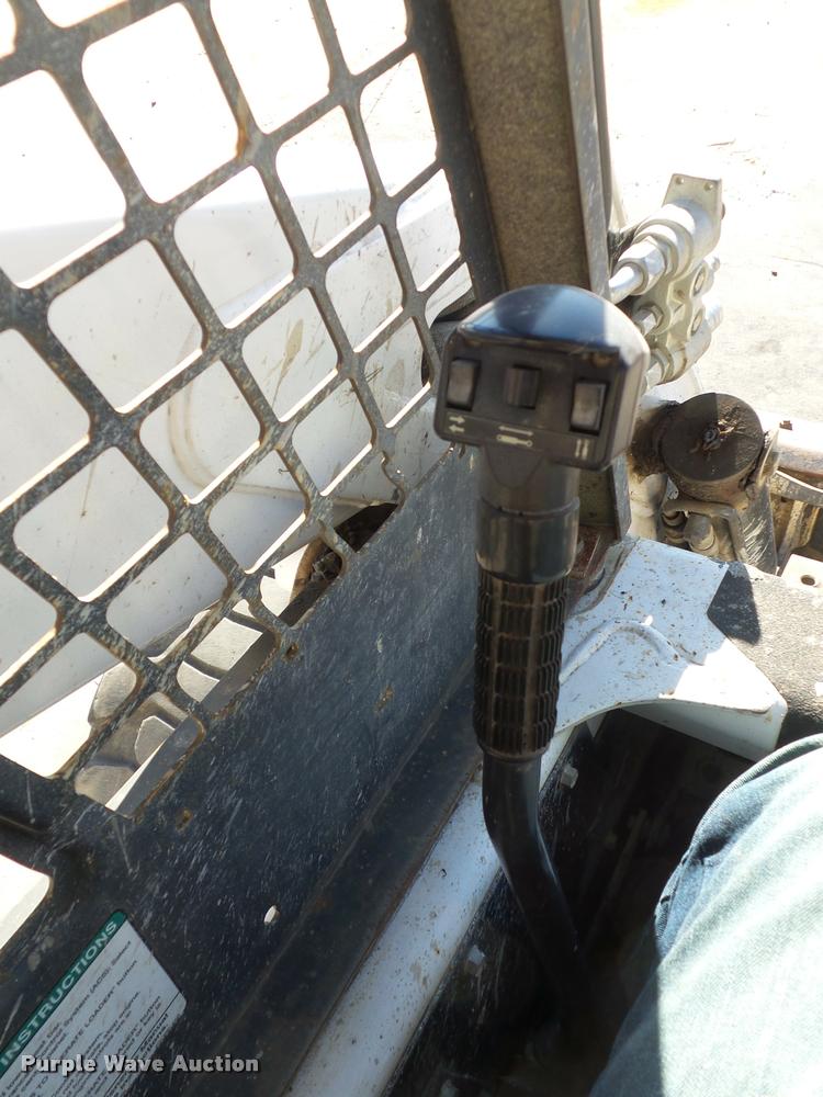 image for item J1601 2008 Bobcat S250 skid steer