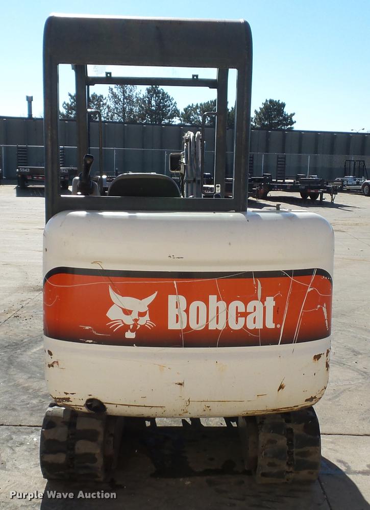 image for item J1602 2001 Bobcat 325 compact excavator