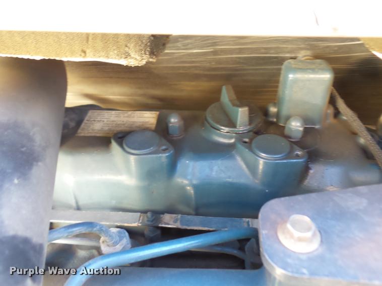 image for item J1602 2001 Bobcat 325 compact excavator