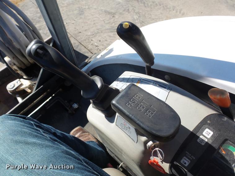 image for item J1602 2001 Bobcat 325 compact excavator