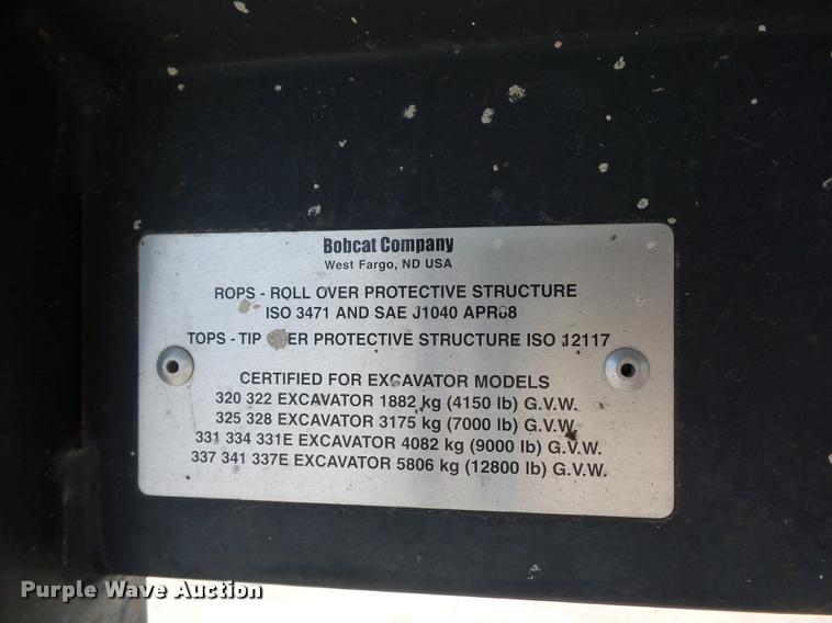 image for item J1602 2001 Bobcat 325 compact excavator