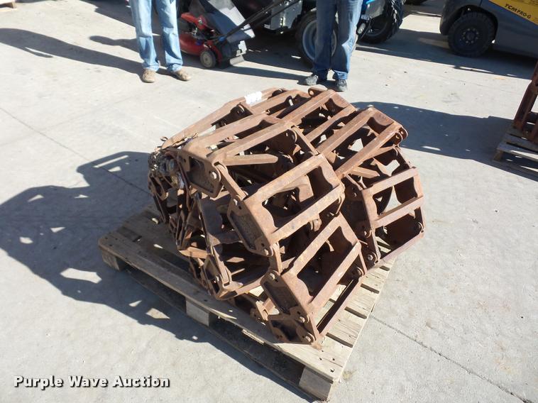 image for item J1603 Grouser steel skid steer tracks
