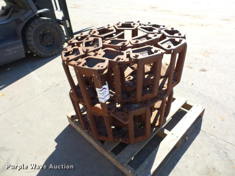 image for item J1604 Grouser steel skid steer tracks