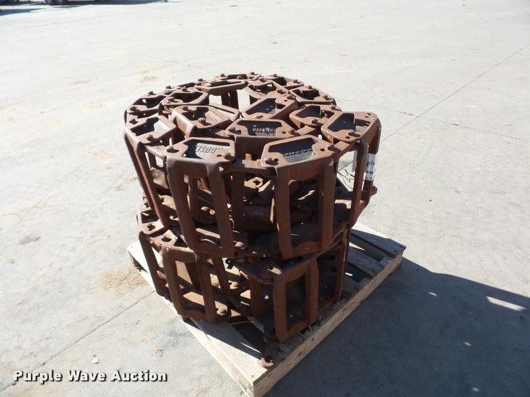 image for item J1604 Grouser steel skid steer tracks