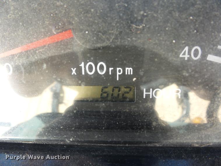 image for item J1605 Bobcat CT225 tractor