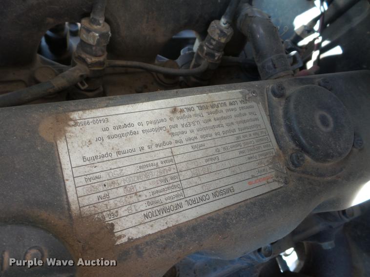 image for item J1605 Bobcat CT225 tractor