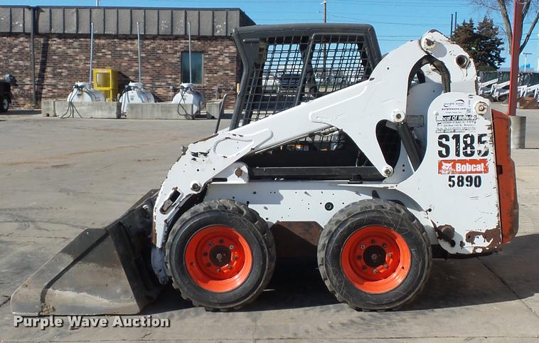 image for item J1606 2011 Bobcat S185 skid steer