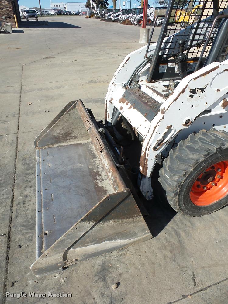 image for item J1606 2011 Bobcat S185 skid steer