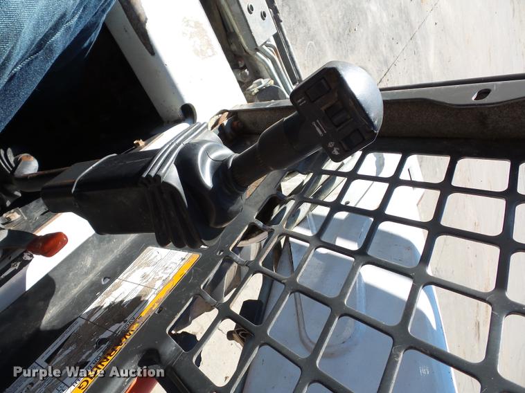 image for item J1606 2011 Bobcat S185 skid steer