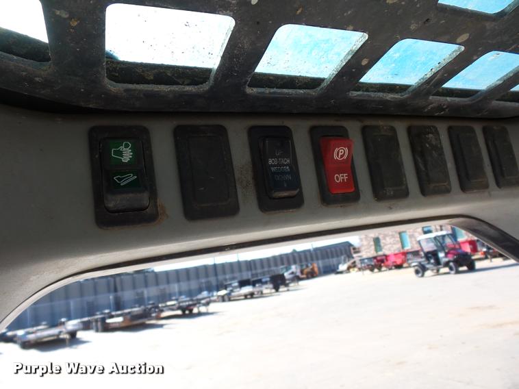 image for item J1606 2011 Bobcat S185 skid steer