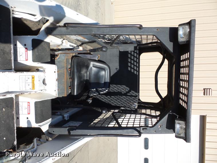 image for item J1607 1993 Bobcat 753 skid steer