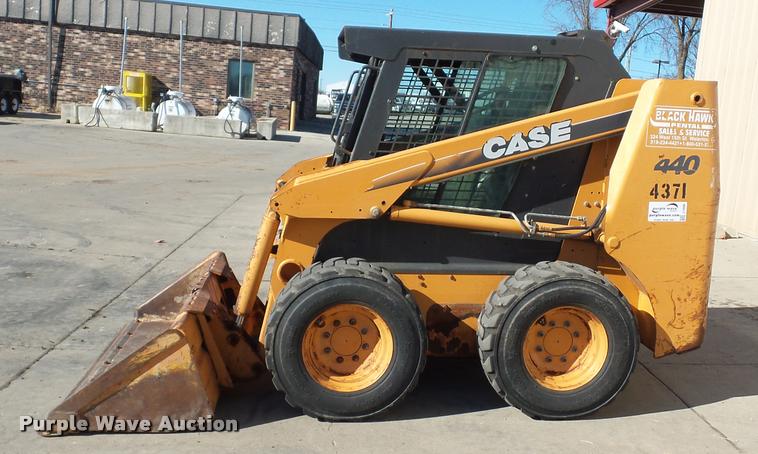 image for item J1608 2007 Case 440 skid steer
