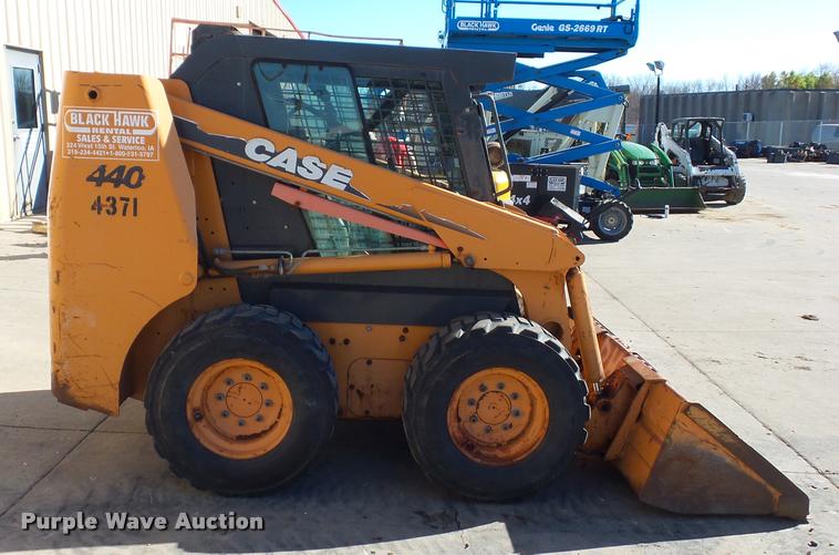 image for item J1608 2007 Case 440 skid steer