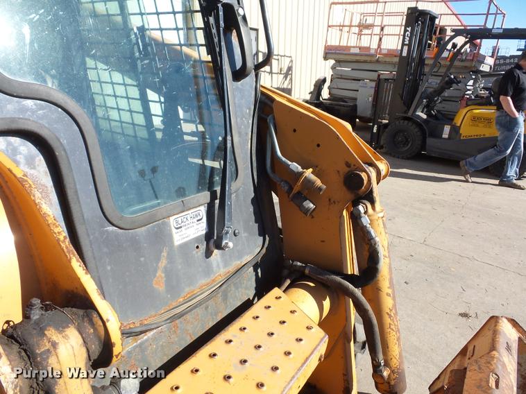 image for item J1608 2007 Case 440 skid steer