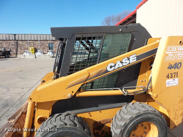 image for item J1608 2007 Case 440 skid steer