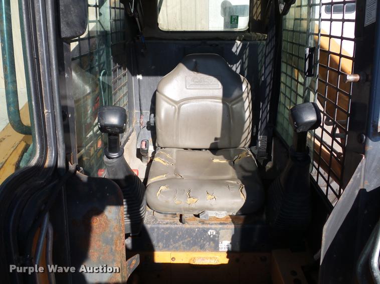 image for item J1608 2007 Case 440 skid steer