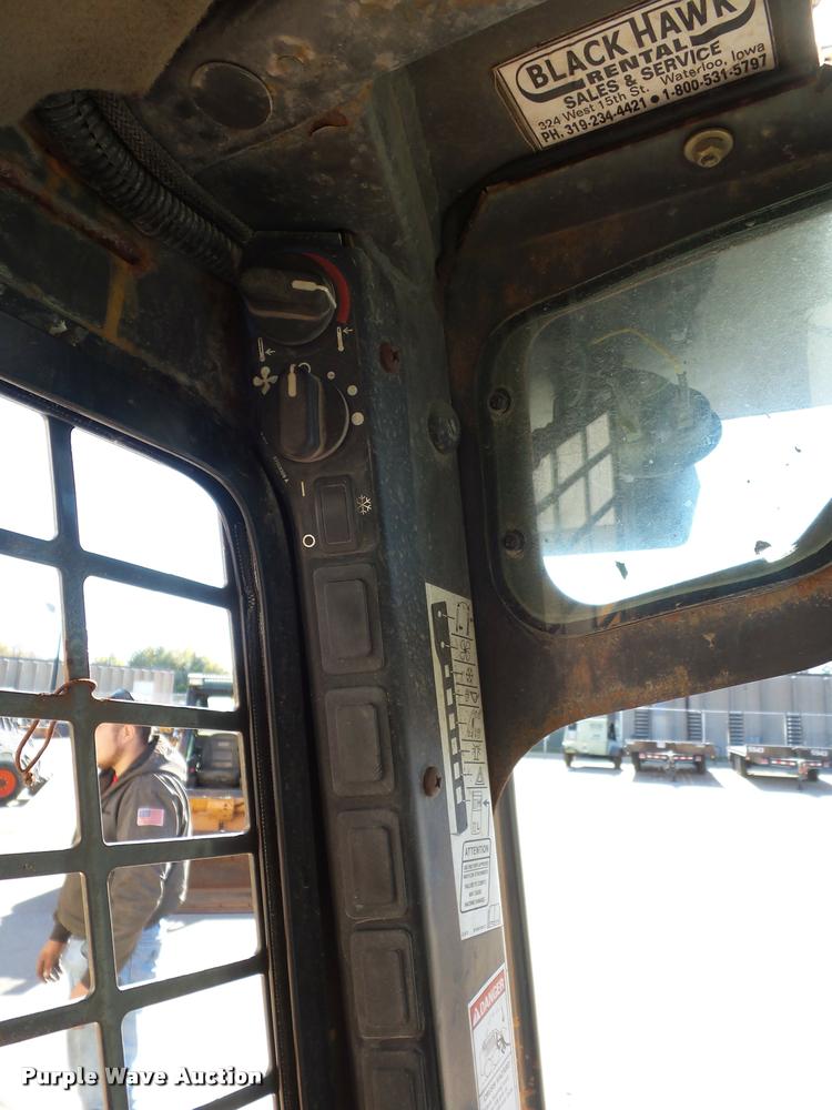 image for item J1608 2007 Case 440 skid steer