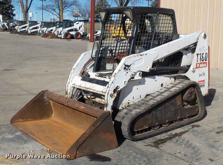 image for item J1609 2006 Bobcat T180 skid steer