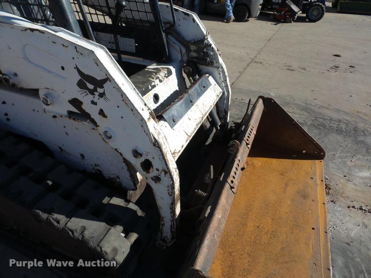 image for item J1609 2006 Bobcat T180 skid steer