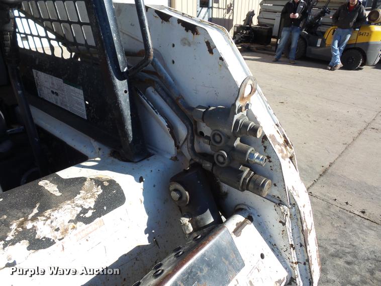 image for item J1609 2006 Bobcat T180 skid steer