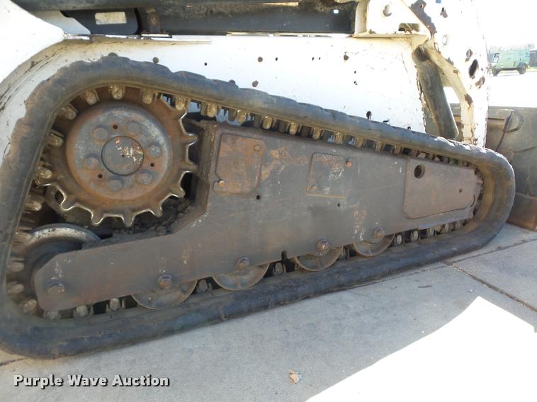 image for item J1609 2006 Bobcat T180 skid steer