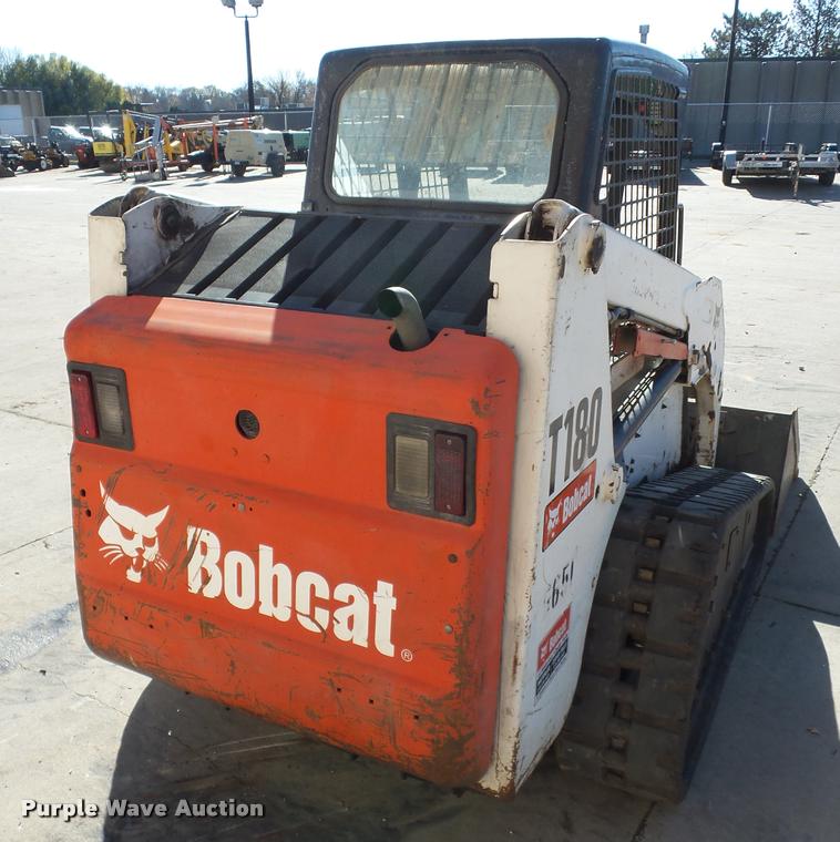 image for item J1609 2006 Bobcat T180 skid steer