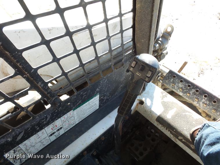 image for item J1609 2006 Bobcat T180 skid steer