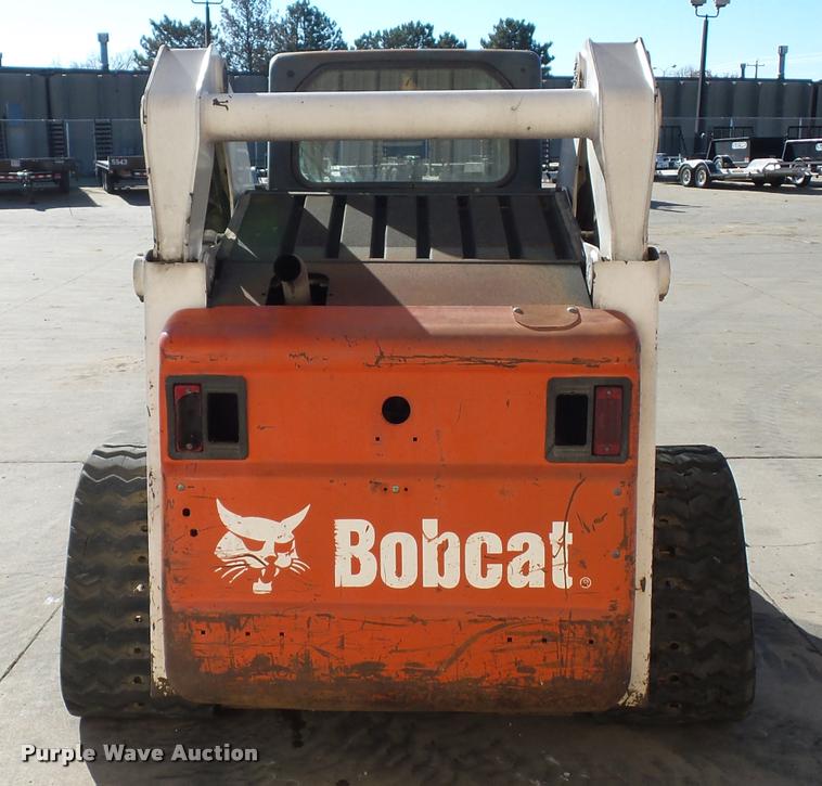 image for item J1610 2006 Bobcat T300 skid steer