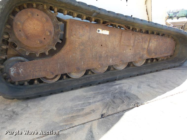 image for item J1610 2006 Bobcat T300 skid steer