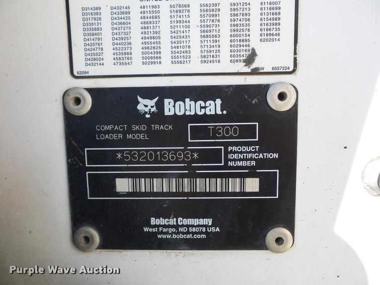 image for item J1610 2006 Bobcat T300 skid steer