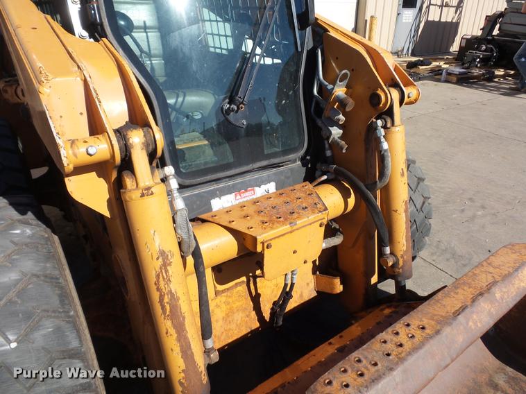 image for item J1611 2010 Case 440 Series 3 skid steer