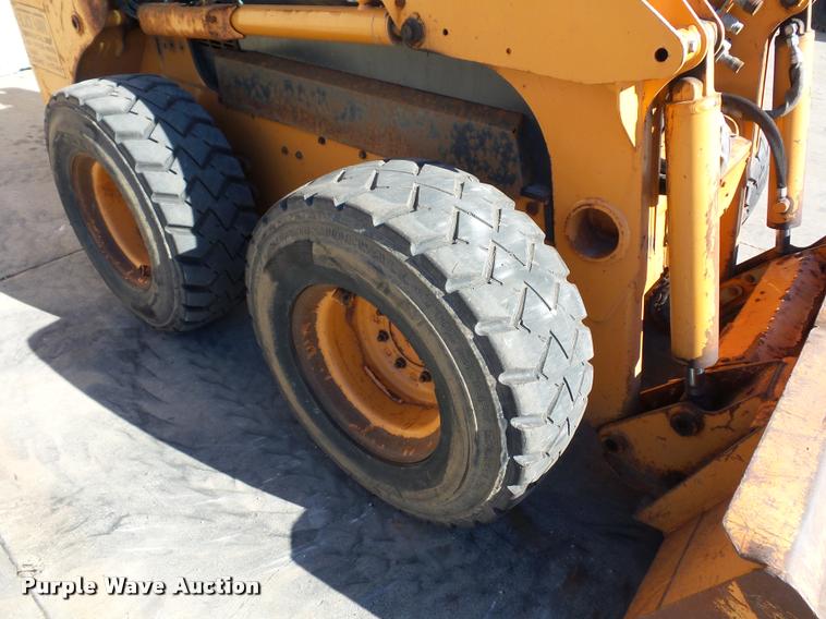 image for item J1611 2010 Case 440 Series 3 skid steer