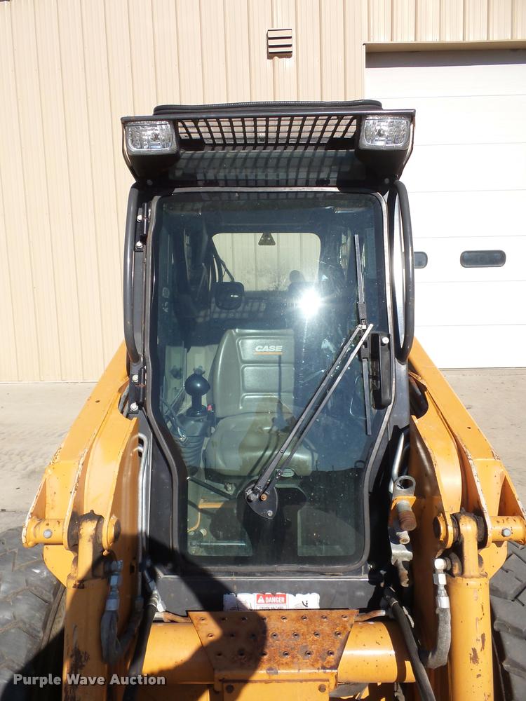 image for item J1611 2010 Case 440 Series 3 skid steer