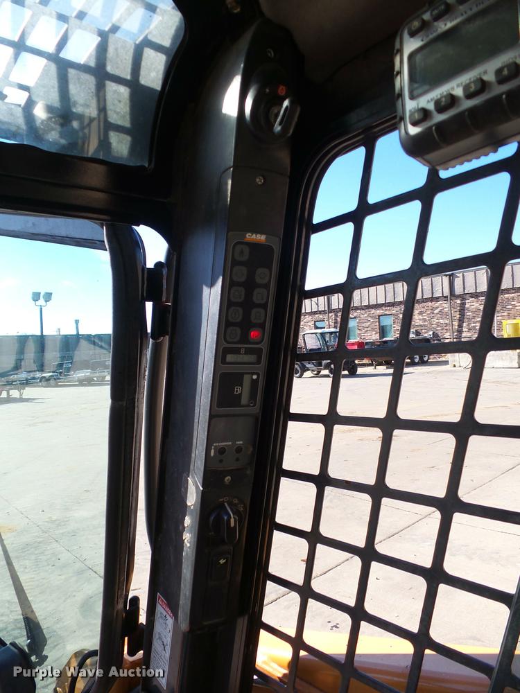 image for item J1611 2010 Case 440 Series 3 skid steer