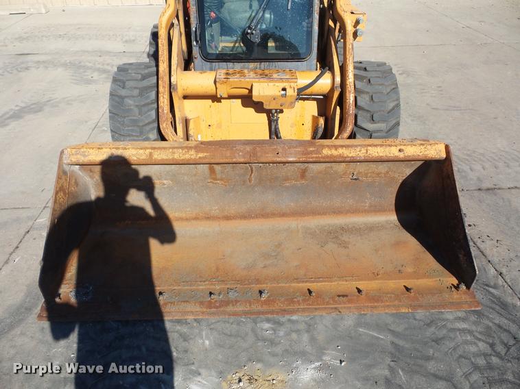 image for item J1612 2010 Case 450 Series II skid steer