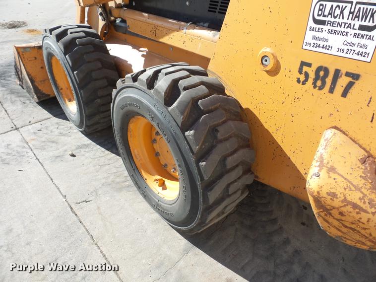 image for item J1612 2010 Case 450 Series II skid steer