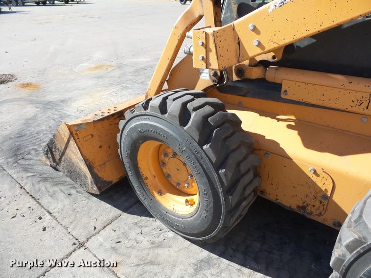 image for item J1612 2010 Case 450 Series II skid steer